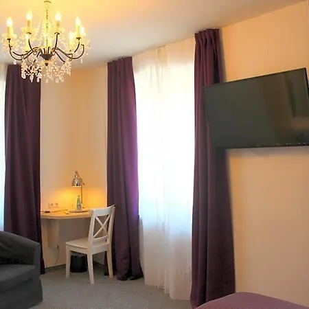 Hotell Schiff 2*