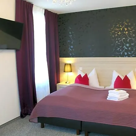 Hotell Schiff