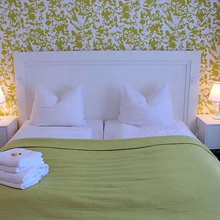 Schiff Hotell